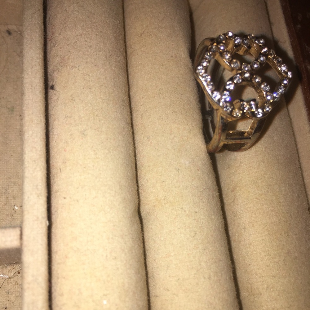 Ring - Picture 2 of 2